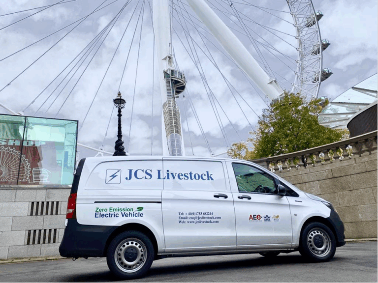 JCS Pet Travel van parked up outside the London Eye